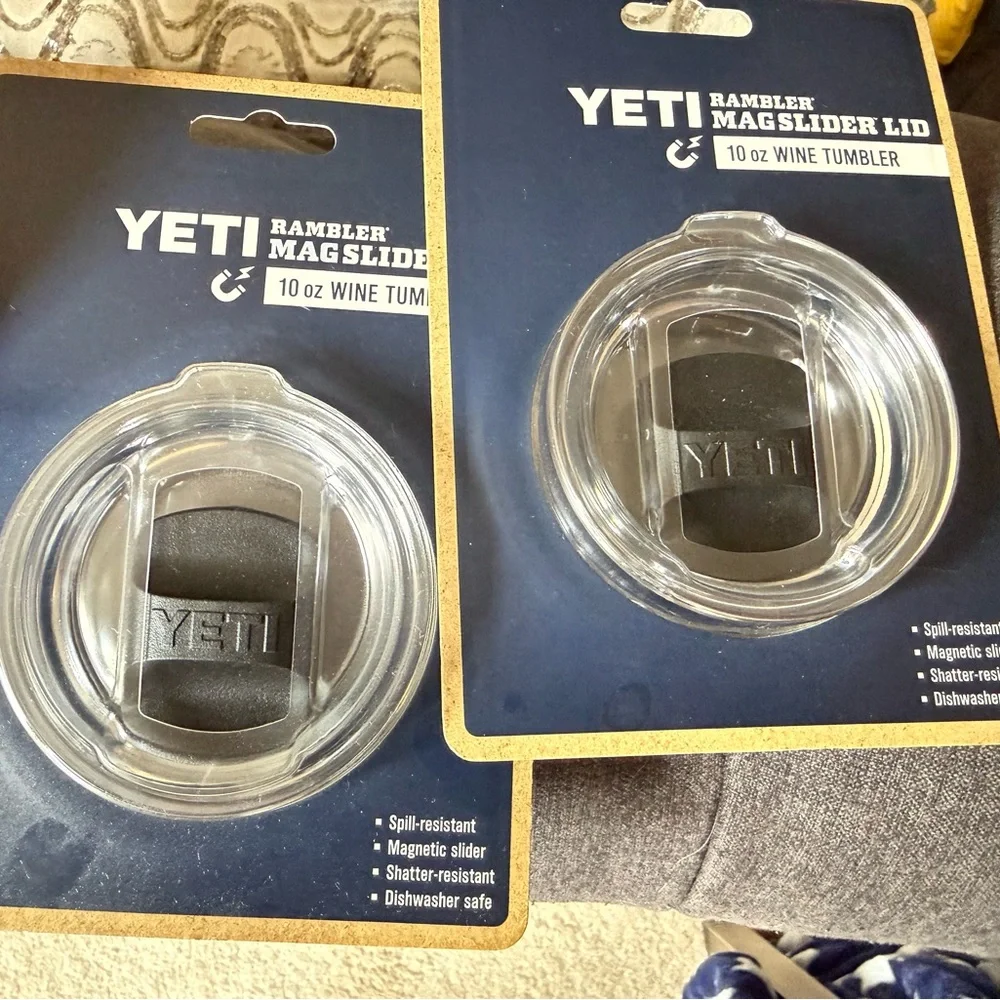 YETI Wine Tumblers with magnetic slide lids - Picture 2 of 3